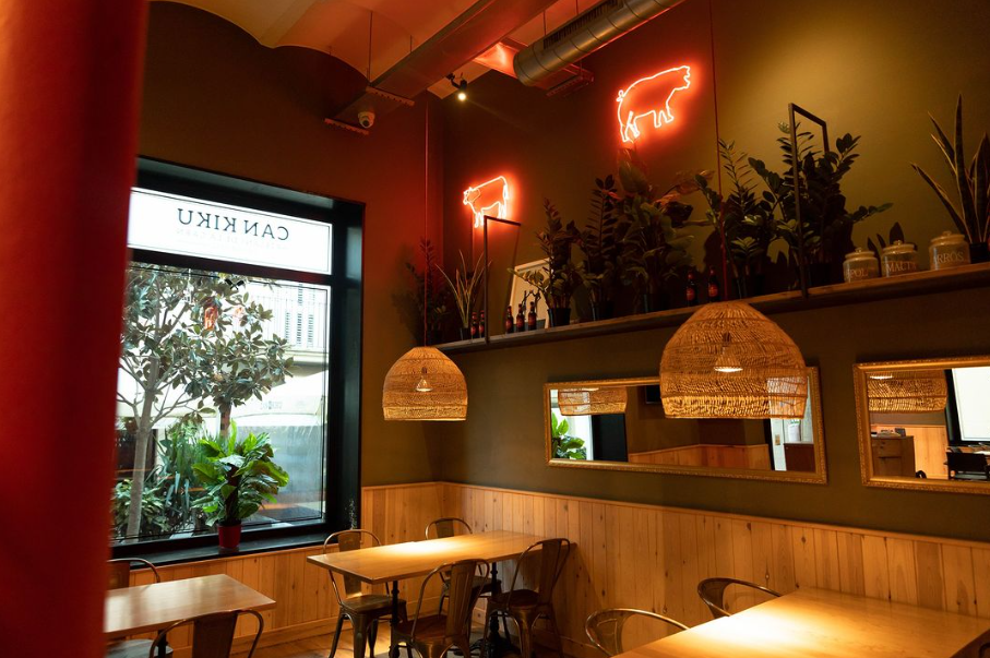 Can Kiku Café Restaurant